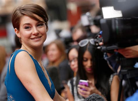 naked pictures of shailene woodley|Shailene Defends On.